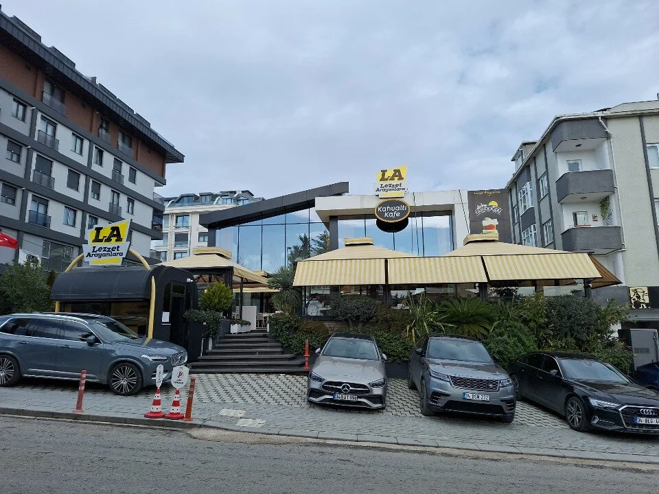 Gündoğdu Headquarters — Exterior 4